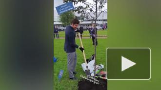 Хоккеисты СКА открыли аллею в честь петербургских врачей