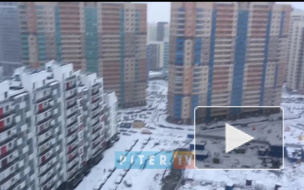 Петербург накрыл апрельский снегопад: осадки не собираются таять