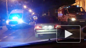 Три человека попали в больницу после аварии на Песочной набережной