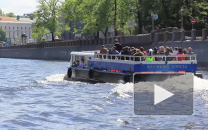 Петербуржцам понравилась обновленная набережная Фонтанки