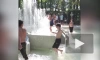 В Русском музее прокомментировали купание горожан в фонтанах Летнего сада