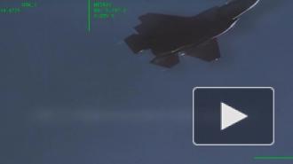 ВВС США показали сброс с F-35 "достающей до Москвы" ядерной бомбы