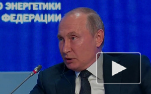 Путин пообщался в Пскове с родными десантников, погибших в Чечне