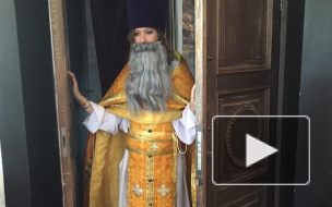 Ксении Собчак может грозить статья за фото в рясе и с бородой 