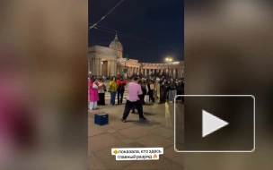 Петербургская пенсионерка зажгла на Невском под Билана