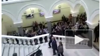 Медведев вновь приедет на журфак МГУ и ответит на вопросы студентов