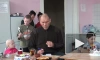 Чаепитие с боксёром. Николай Валуев навестил больных раком детей