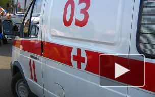 На Английской набережной у здания прокуратуры пырнули ножом в живот приезжего: потерпевший погиб