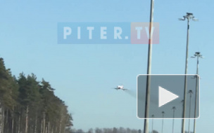 Очевидец сообщил об аварийной посадке гражданского самолета в районе КАД