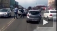Видео из Владивостока: нашелся только один мужчина, ...