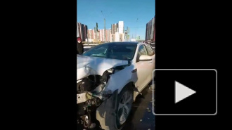 На проспекте Героев два автомобиля столкнулись лоб в лоб