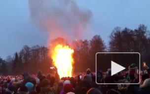 Женщина пожаловалась на прожженную куртку после проводов Масленицы в ЦПКиО имени Кирова