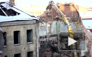 Градозащитников дома на Фонтанке избили строители