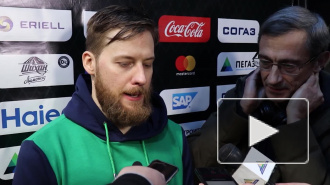 Нападающий "Салавата Юлаева" Линус Умарк не собирается доигрывать сезон в КХЛ