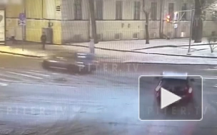 Появилось видео ДТП на Звенигородской, в котором Mazda сбила пешехода