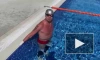 Костомаров показал видео, на котором плавает в протезах