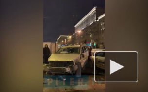 На перекрестке Ленинского и Московского столкнулись 5 автомобилей