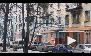 Хлопок без горения выбил стекла и дверь в квартире на Замшиной