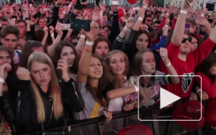 В День демократии в Петербурге звучала демократичная музыка