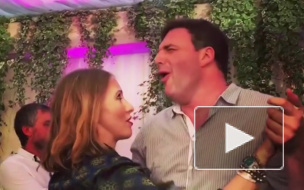 Пока все лопаются от сплетен, Ксения Собчак танцуют с мужем под «Зеленоглазое такси»