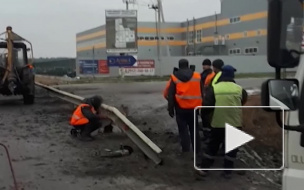 В парке "Федоровское" перекрытие дороги привело к массовой пробке