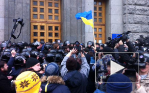 Новости Украины: в Харькове митингующие штурмуют горсовет