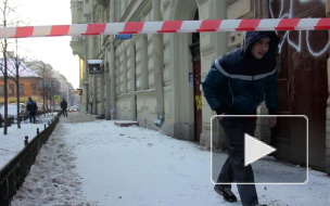 Между землей и небом война: сосульки снова угрожают петербуржцам