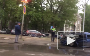 Смертельное видео из Ульяновска: "десятка" протаранила машину "скорой"
