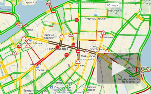 Из-за первомайского шествия в центре Петербурга собрались пробки