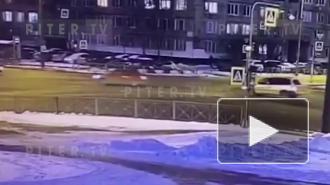 Момент ДТП на проспекте Солидарности, в котором пострадал ребенок, попал на видео