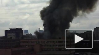 Новый крупный пожар в Петербурге: горят склады в районе Дыбенко