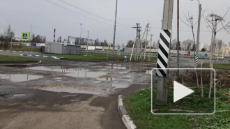 На Киевском шоссе размыло подъезды к двум заправкам 