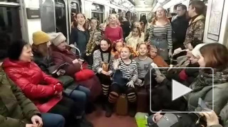 В первый день весны петербургское метро охватила "Пеппимания"
