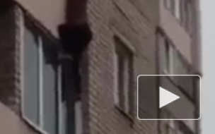 Ужасающее видео из Татарстана: женщина сорвалась с 4 этажа
