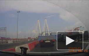 На КАД человек попал под катер 