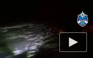 Двое рыбаков провалились под лед Ладоги