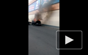 В Сыктывкаре причиной возгорания автомобиля стал планшет