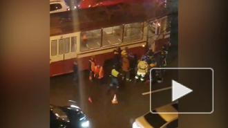 На проспекте Энгельса мужчину сбил трамвай