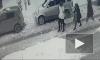 На Сахалине вооруженные пистолетом подростки избили мужчину и ребенка