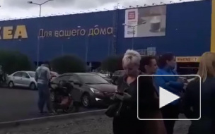 "Мега-Парнас" эвакуировали из-за мертвого электрика, застрявшего под потолком