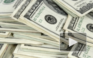 Курс доллара и евро взлетел. Что будет с рублем после повышения Центробанком ключевой ставки