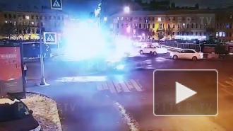 На Семеновском мосту произошло ДТП с участием такси