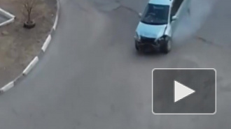 Видео из Благовещенска: виновник ДТП скрылся у всех на глазах с места аварии