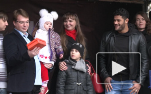 Халк вручил петербуржцу ключи от иномарки