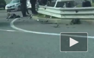 Появилось видео с места смертельной аварии в Сочи с известным байкером