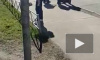 Девушку-велосипедистку сбил скутер на улице Карпинского 
