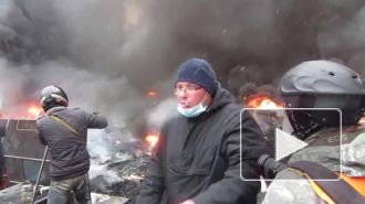 На улице Грушевского в Киеве горят дома