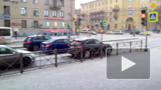 Появилось видео аномального града в Петербурге