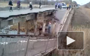 В Самарской области частично обрушился автомобильный мост