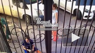 Видео: в Ростове-на-Дону фельдшер пнул ногой выпившую пенсионерку